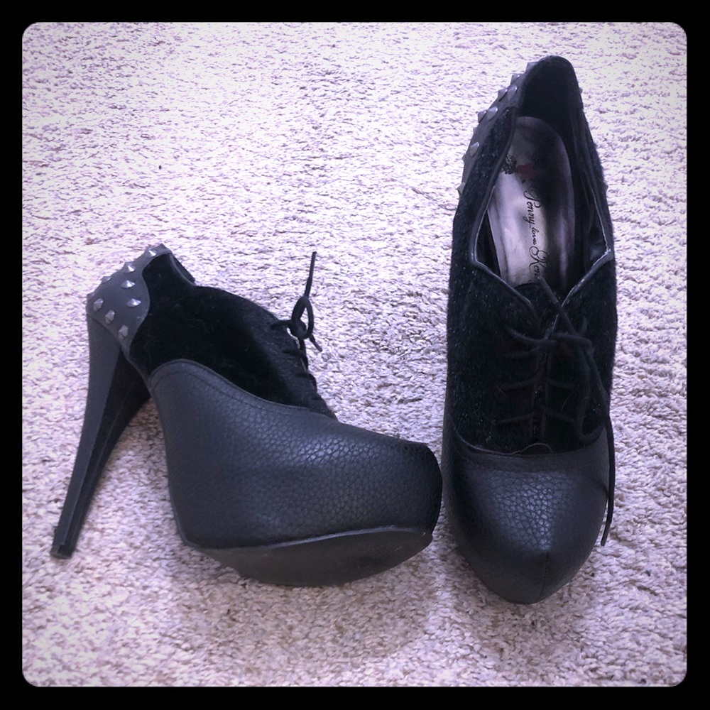 Penny Loves Kenny lace up tall pumps